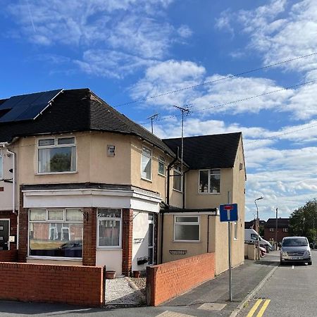 Spacious, Sleeps 17, 3 Bathrooms, Parking, Mansfield Luaran gambar
