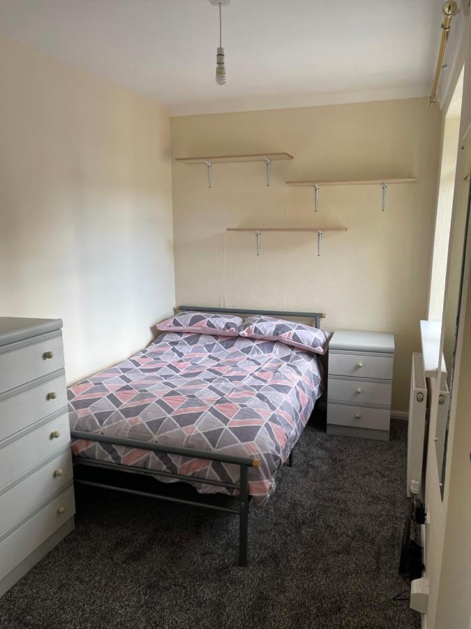 Spacious, Sleeps 17, 3 Bathrooms, Parking, Mansfield Luaran gambar