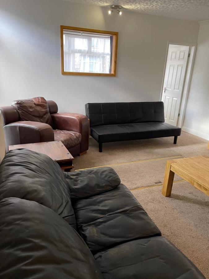 Spacious, Sleeps 17, 3 Bathrooms, Parking, Mansfield Luaran gambar