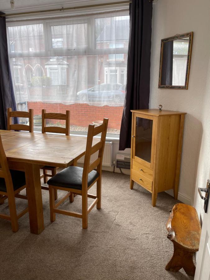 Spacious, Sleeps 17, 3 Bathrooms, Parking, Mansfield Luaran gambar