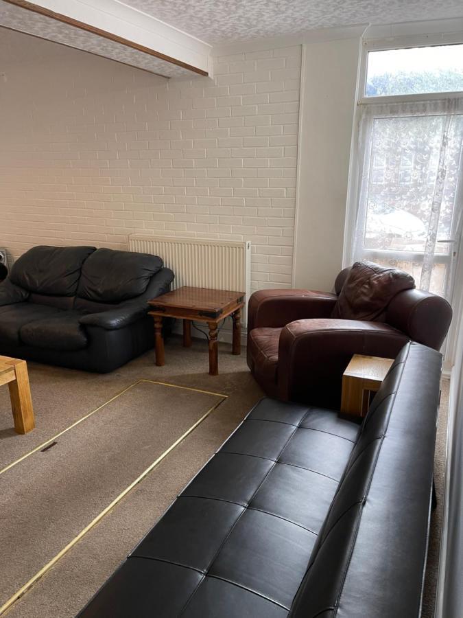 Spacious, Sleeps 17, 3 Bathrooms, Parking, Mansfield Luaran gambar