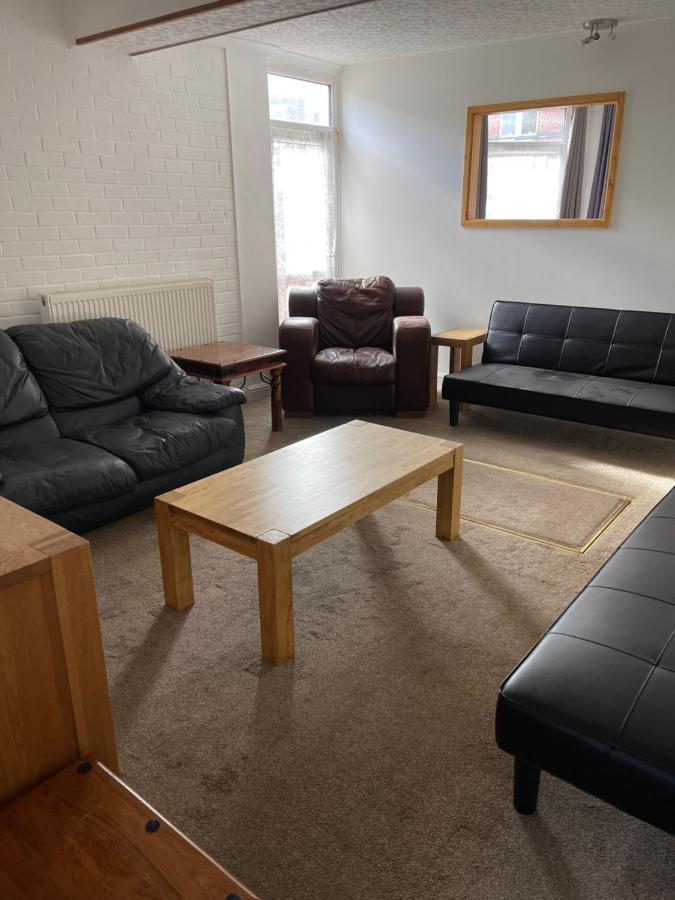 Spacious, Sleeps 17, 3 Bathrooms, Parking, Mansfield Luaran gambar