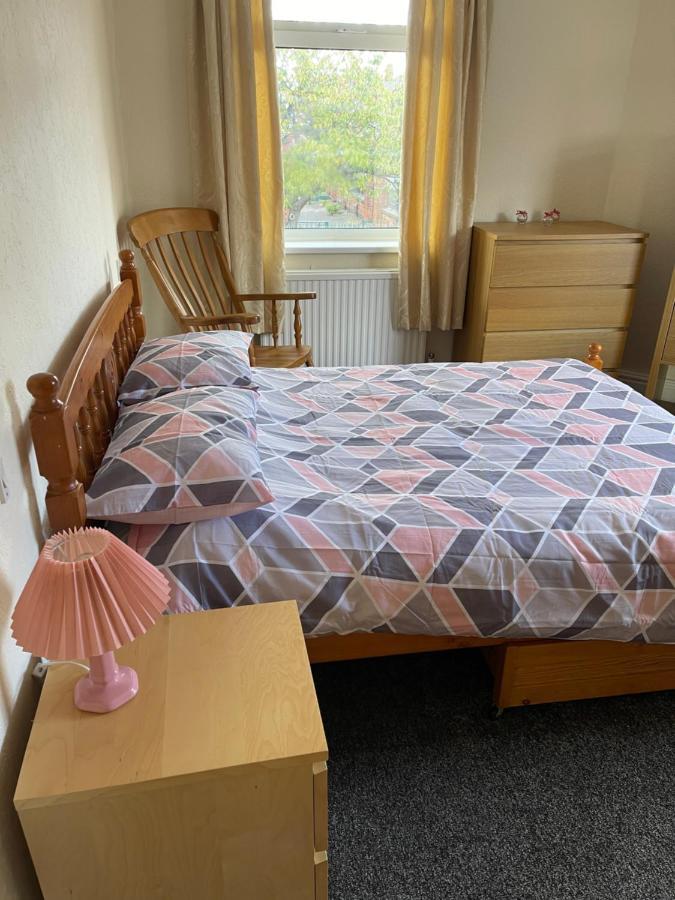 Spacious, Sleeps 17, 3 Bathrooms, Parking, Mansfield Luaran gambar