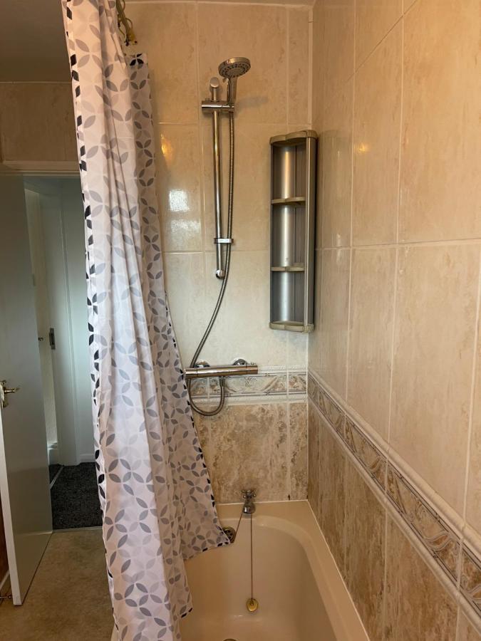 Spacious, Sleeps 17, 3 Bathrooms, Parking, Mansfield Luaran gambar