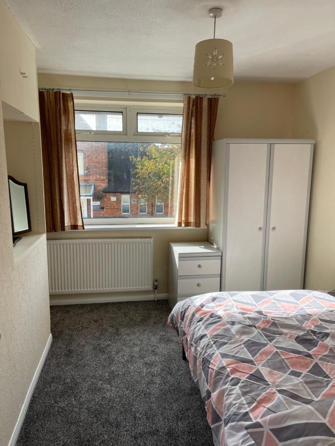 Spacious, Sleeps 17, 3 Bathrooms, Parking, Mansfield Luaran gambar