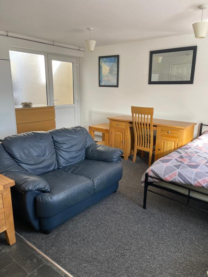 Spacious, Sleeps 17, 3 Bathrooms, Parking, Mansfield Luaran gambar