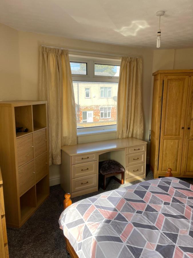 Spacious, Sleeps 17, 3 Bathrooms, Parking, Mansfield Luaran gambar